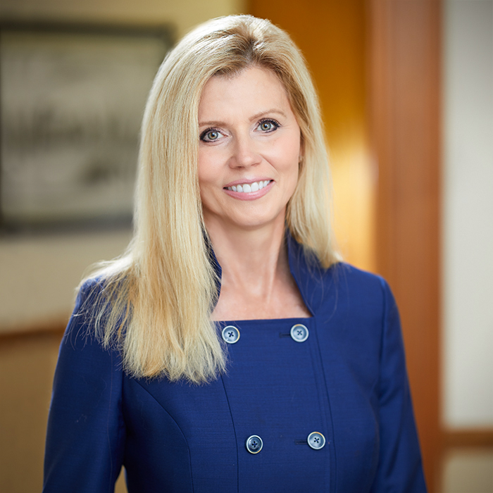 Dr. Lori Halvorson